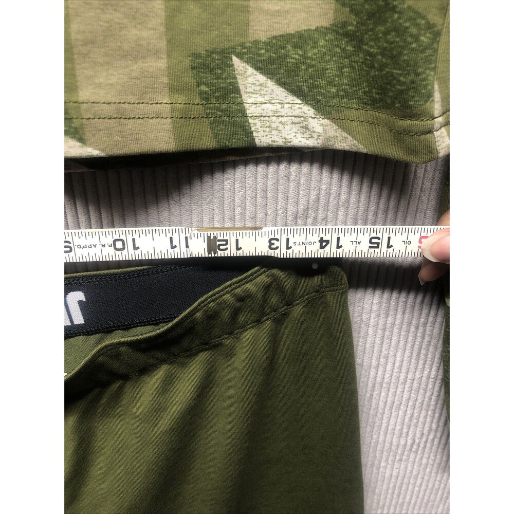 Nike Women’s Athletic Set Size Large Green Camo Houndstooth Crop Top Leggings - Picture 11 of 16